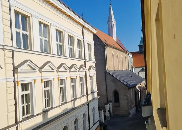 Konukevi U Lucerny Jindřichŭv Hradec