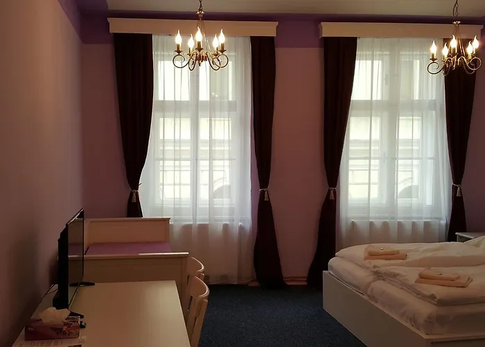 U Lucerny Konukevi Jindřichŭv Hradec