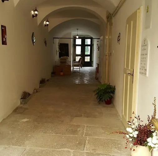 Konukevi U Lucerny Jindřichŭv Hradec