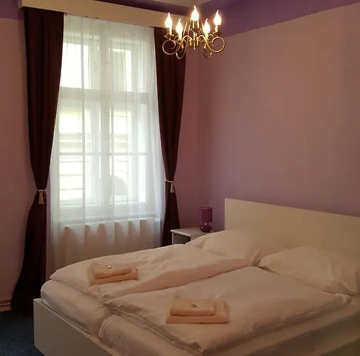Konukevi U Lucerny Jindřichŭv Hradec